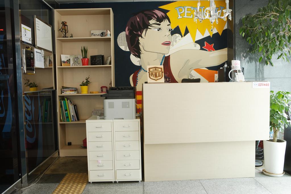 Hongdae Pencil Guesthouse Сеул Екстериор снимка