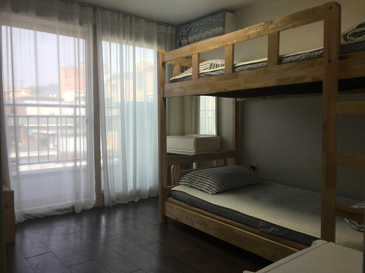Hongdae Pencil Guesthouse Сеул Екстериор снимка