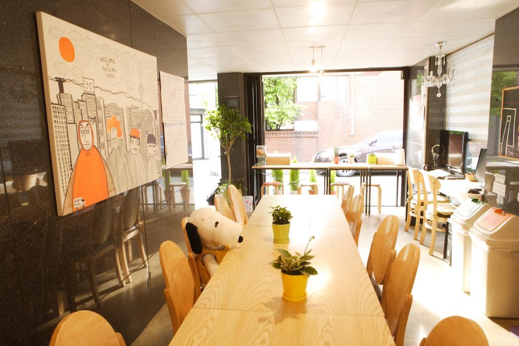 Hongdae Pencil Guesthouse Сеул Екстериор снимка