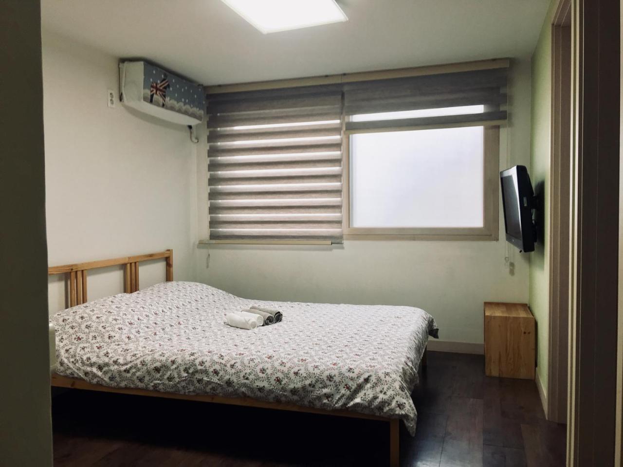 Hongdae Pencil Guesthouse Сеул Екстериор снимка