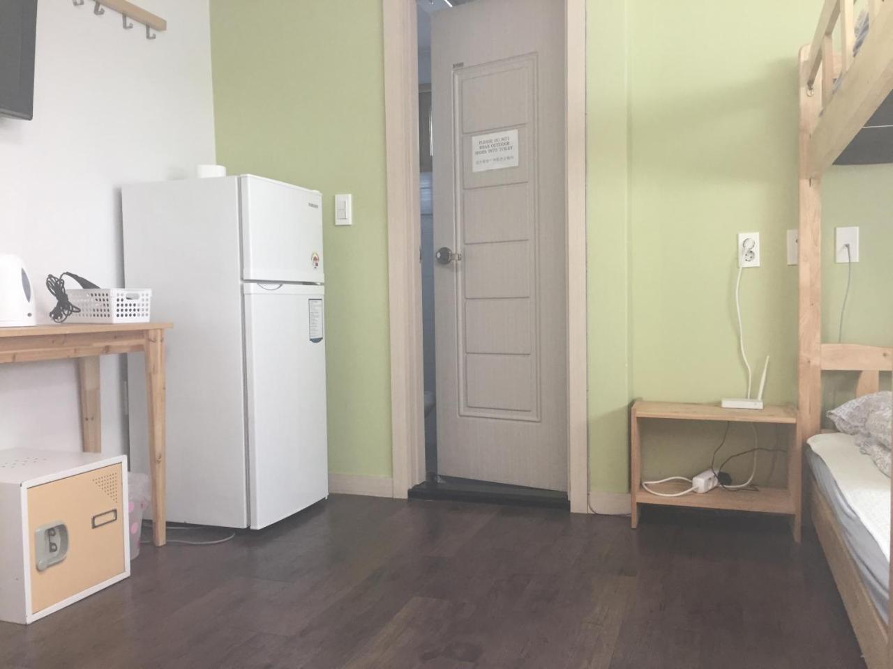 Hongdae Pencil Guesthouse Сеул Екстериор снимка