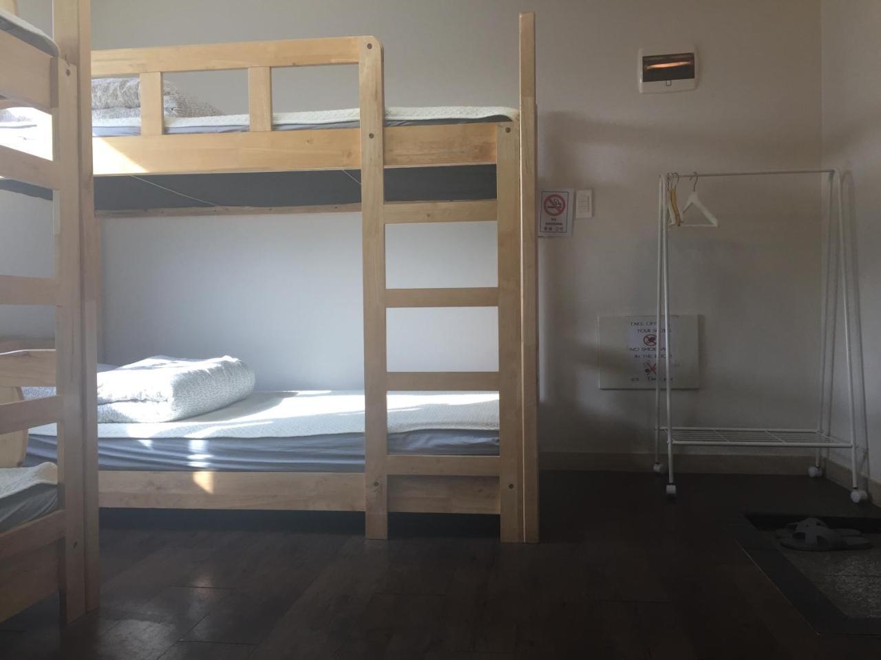 Hongdae Pencil Guesthouse Сеул Екстериор снимка