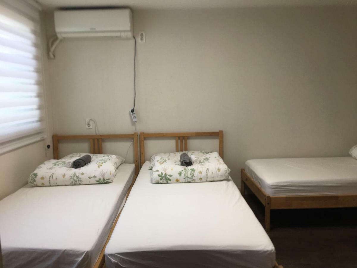 Hongdae Pencil Guesthouse Сеул Екстериор снимка
