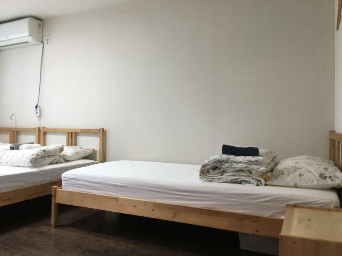 Hongdae Pencil Guesthouse Сеул Екстериор снимка