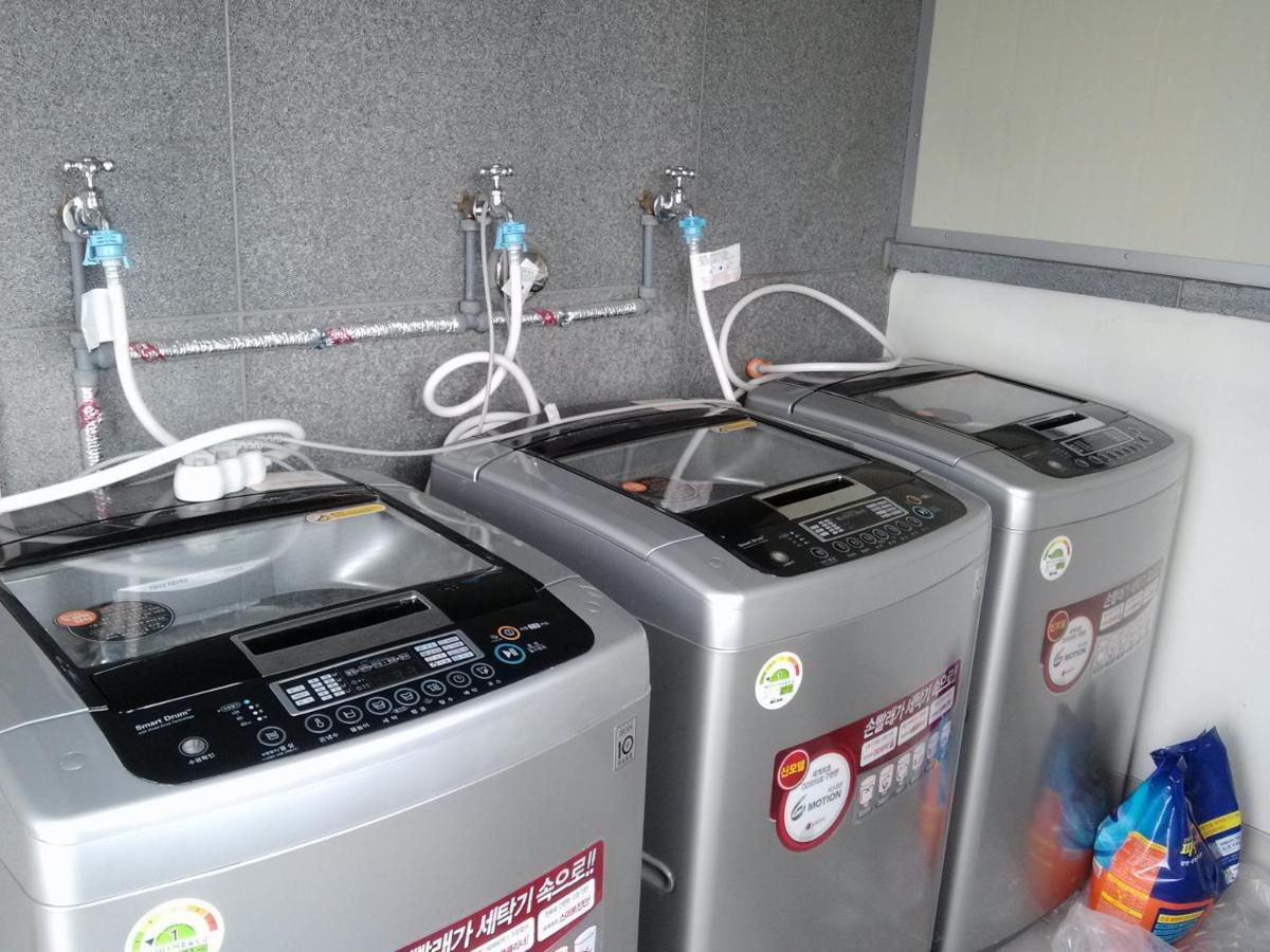 Hongdae Pencil Guesthouse Сеул Екстериор снимка